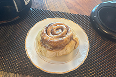 Egg Bites Cinnamon Rolls